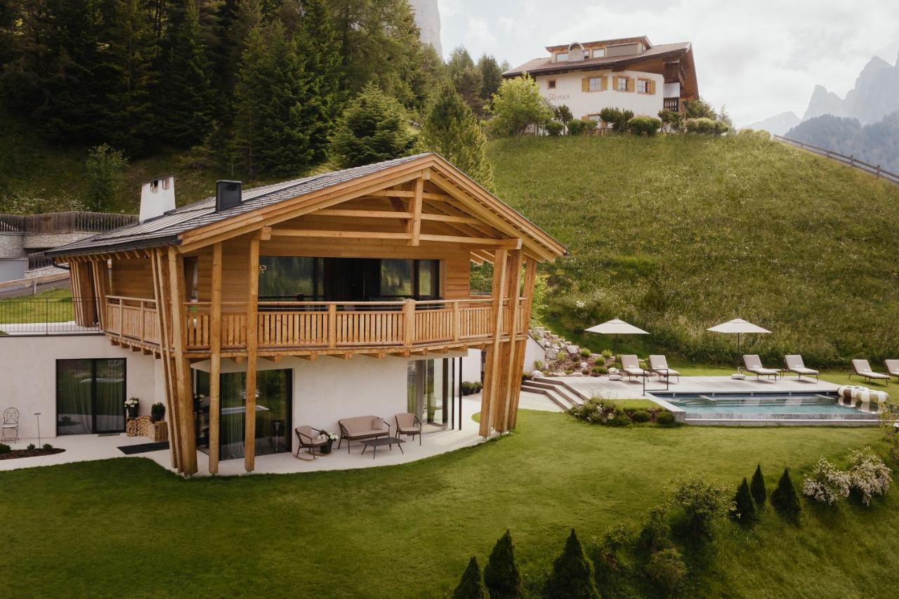 Luxury Spa Chalet Lum D'Or Selva di Val Gardena Luaran gambar